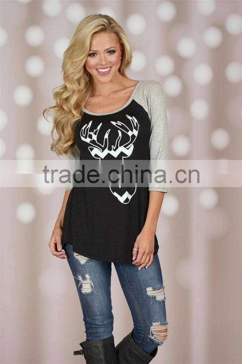 European and American style women's Christmas theme raglan 3/4 sleeve curved/rounded hem t shirt