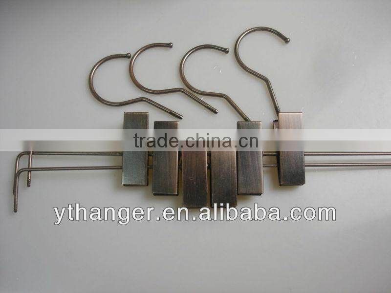 MH-02 round metal hooks square cross bar with clips hanger