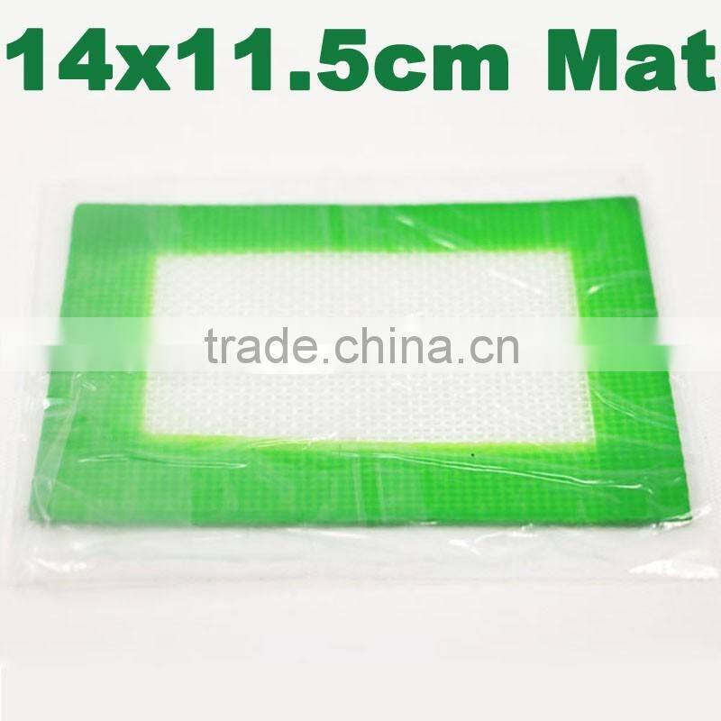 11*8.5cm silicone rubber dab mat butane hash bho oil silicone pad heat resistant fiber glass silicone wax mat