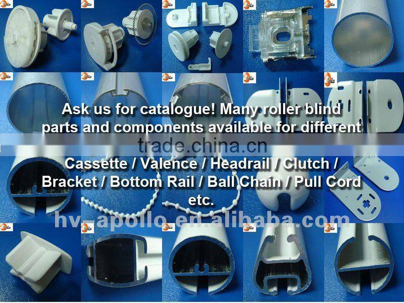 Blackout roller blind