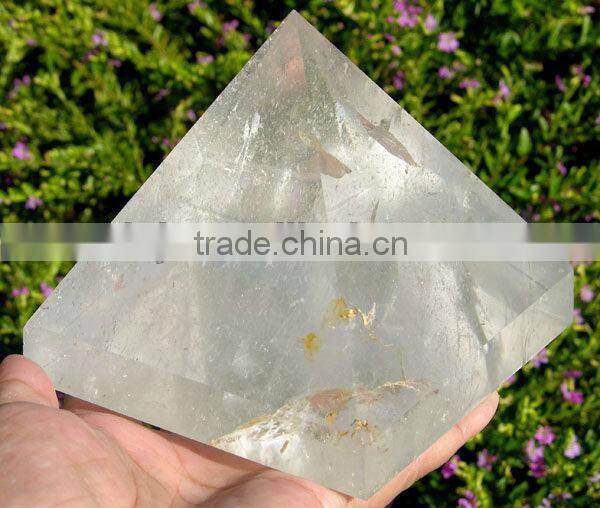 High Quality Crystal Pyramid for Decoration