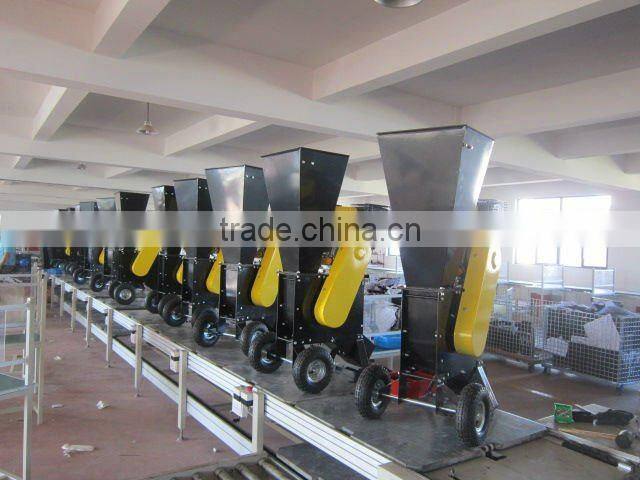 13HP gasoline 4 stroke industrial wood chipper