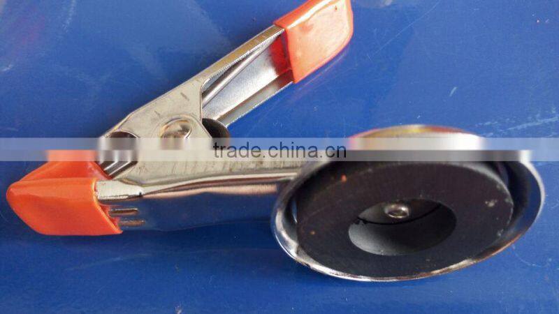 A shape metal magnetic spring clip clamp