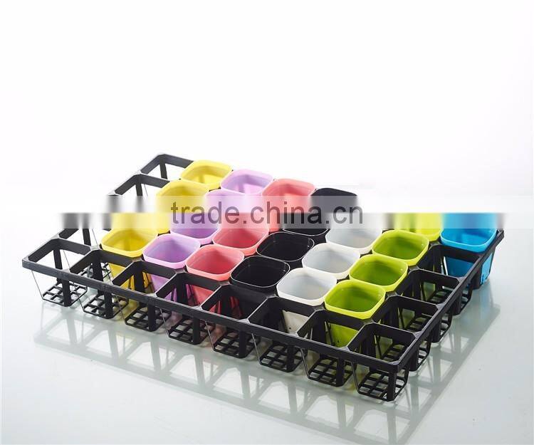Plastic 40 Divided Flower Pot Stand