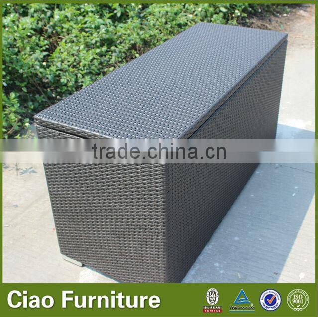 Outdoor wicker wreath storage cushion box