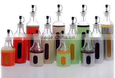 2016 unique more style red plastic coating glass olive oil dispenser