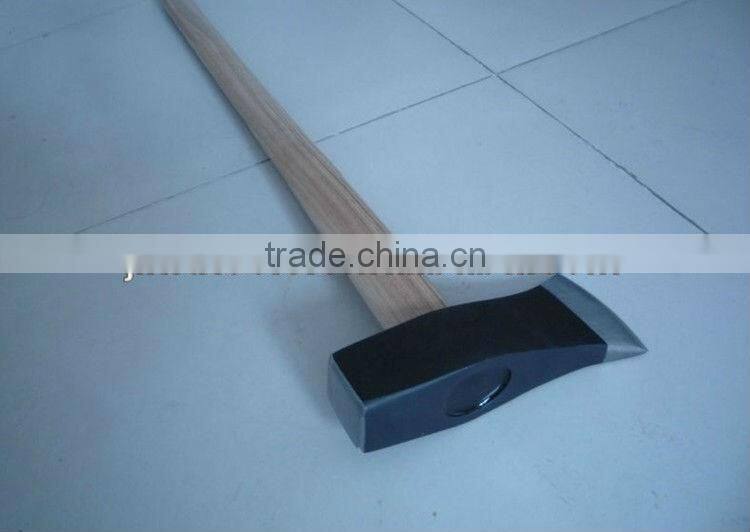 splitting mauls with wooden handle