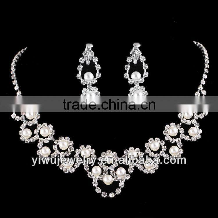 Fashion Rhinestone And Crystal Wedding Decoration Pearl Bridal Jewelry set