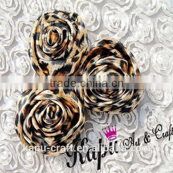 Latest ribbon flowers