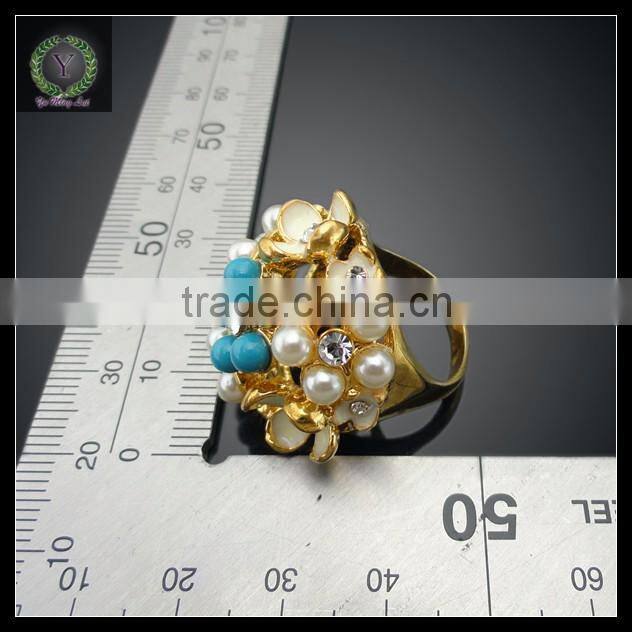 Gold pearl ring designs for women, 18k gold green pearl ring