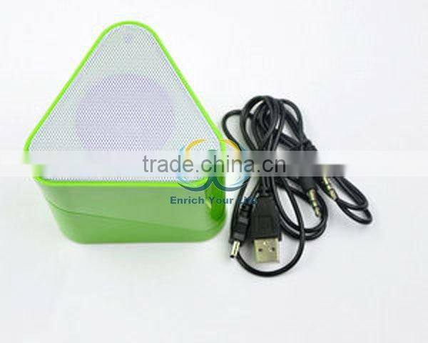 Green Mini 3D Sound USB FM Speaker TF Card LED Radio Audio Music Rotatable Player