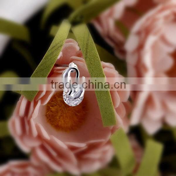 Wholesale jewelry The explosion of earrings Earrings with a pair of swans Zircon fashion Korean women's Earrings