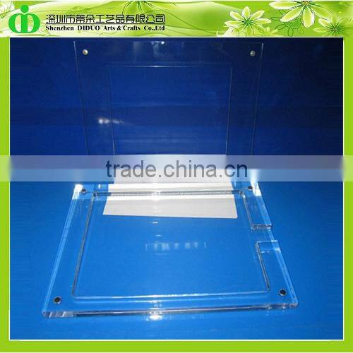 DDI-0030 Trade Assurance Ipad Dock LED