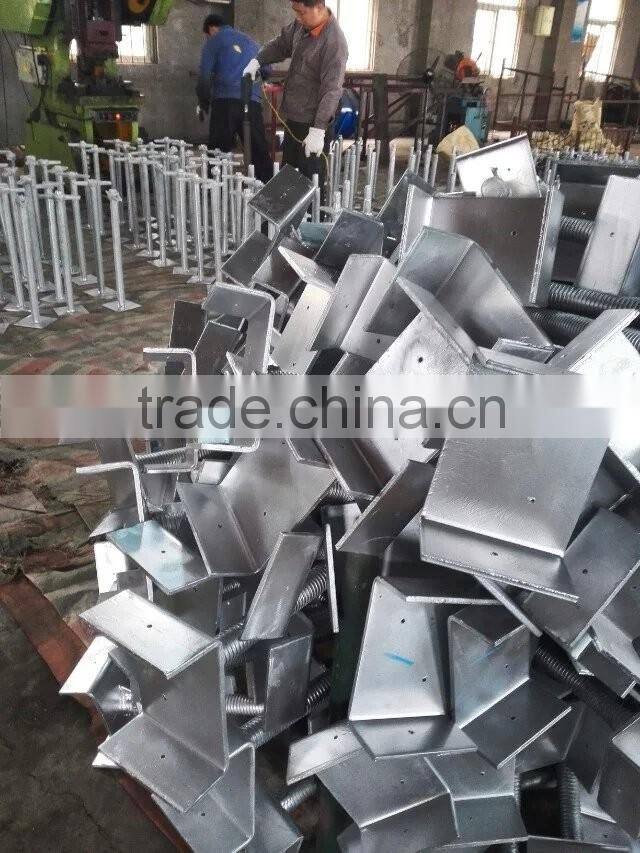 adjustable scaffolding leg for building materials