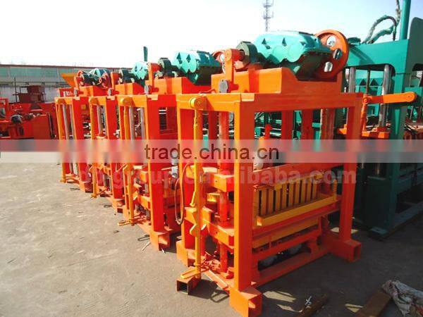 China 20 Years Factory concrete brick making machine price list QTJ4-40