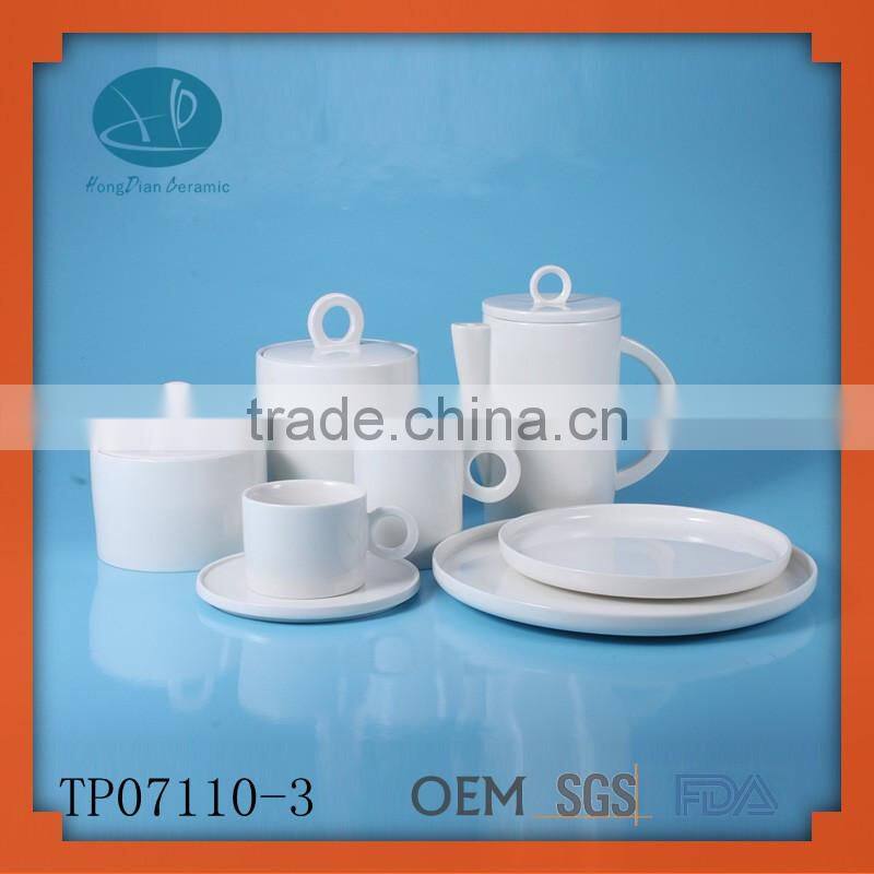 easy handling ceramic teaset