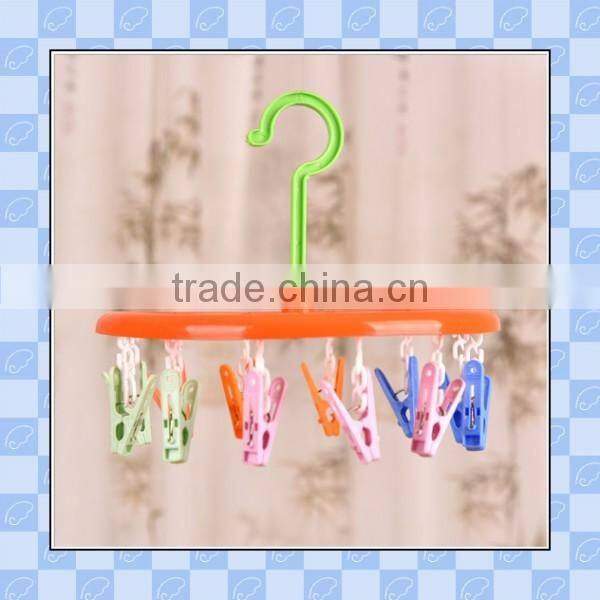 customized hot sell pop new plastic round hanger with colorful plastic small lips for socks bra