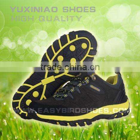Lovers or relative outdoor hiking traveling Climbing Shoes for pedestrianism or sport