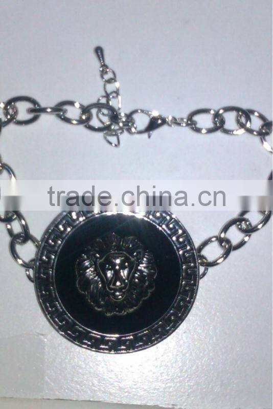 Vintage silver Lion Medallion Rings, Lion Rings, Round Lion Rings for girls