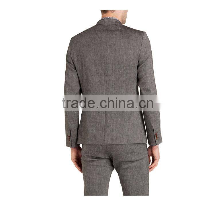 2017 Hot New Products Patch Pocket Fashion Polyester Viscose New Design Business Men Suit Custom