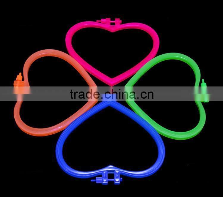 Colorful Plastic Heart Design Hand Embroidery Cross Stitch Hoops