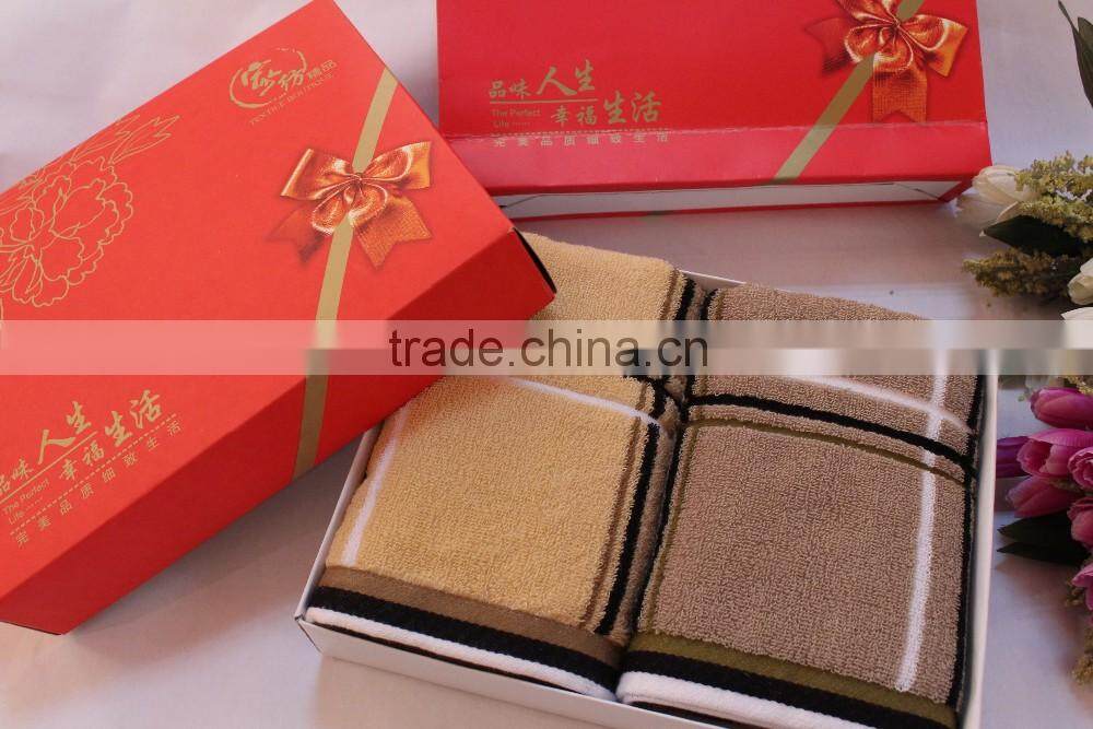 two towels in a gift box ,soft water absorption couples towels