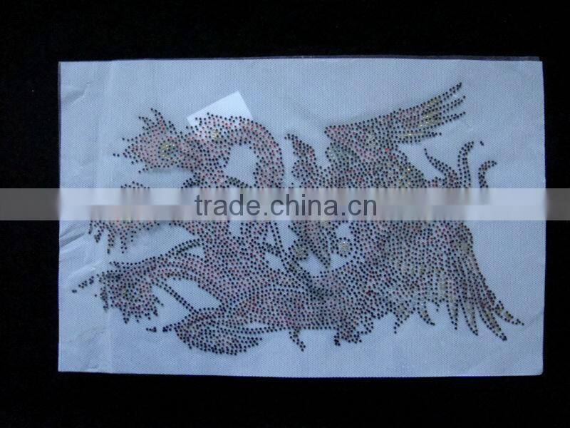 New arrival latest design Fashion royal hot fix rhinestone motif for garment