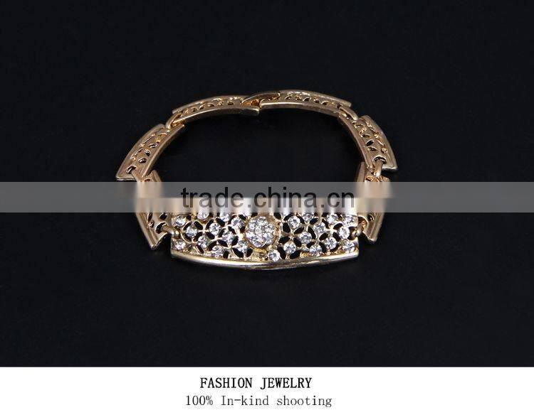 2016 Popular Design 18k Gold Jewellery Dubai Wholesale Jewelry Set Price