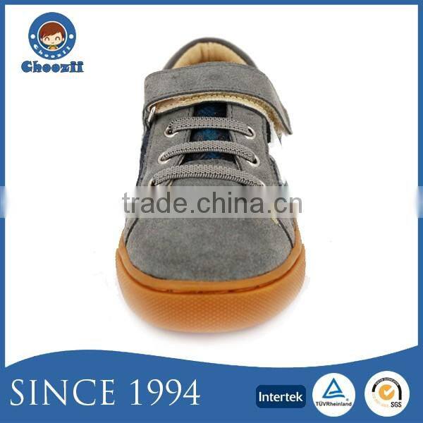 2016 China Wholesale Cheap Kids Adjustable Casual Shoes with Star Design