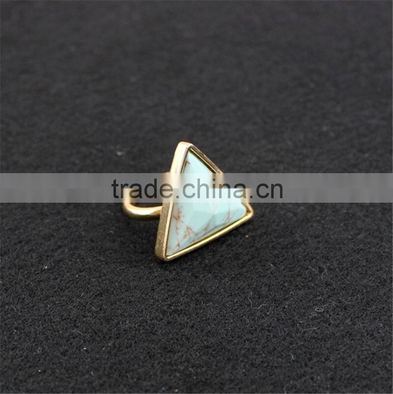 2015 Triangle Shape Ring Gold Ring With Stone