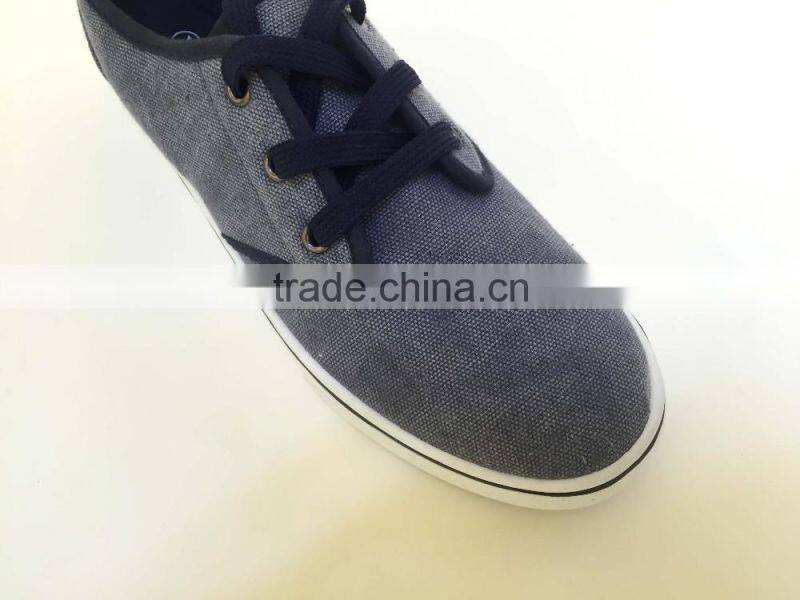 cheap price very basic style men sneakers lace up canvas shoe rubber sole vulcanized man casual shoes flats