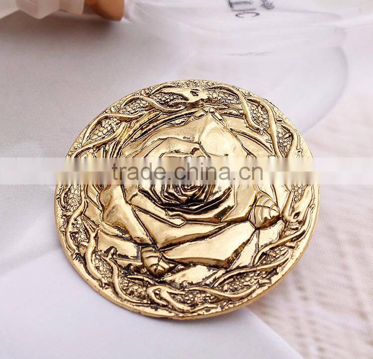 China wholesale Game of throne alloy custom logo Rose Brooch