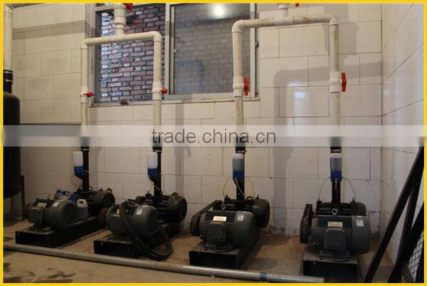 center-channeled milking machine hall