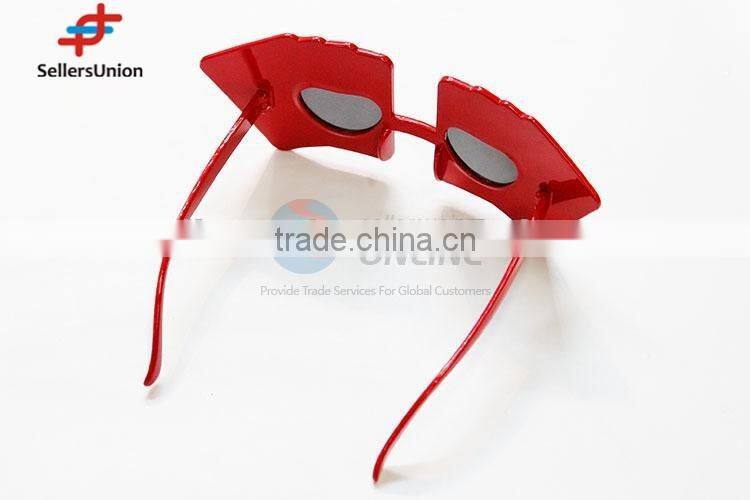 No.1 yiwu exporting commission agent wanted Fancy Poker Design Party Event Red Sunglasses