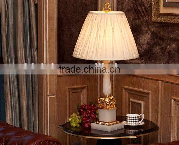 Luxury jade made body with brass decoration fabric lampshade white color table lamp