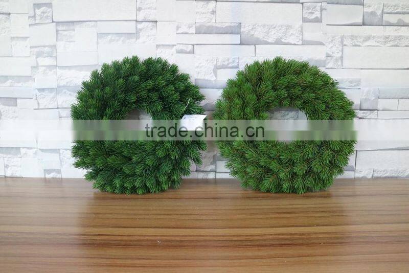 Plastic green pine wreath for indoor wall decoration