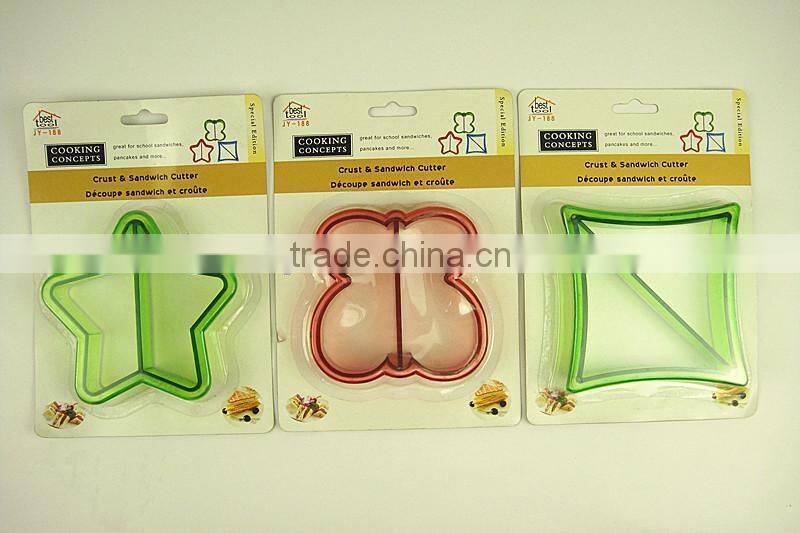 Plastic crust and sandwich cutter