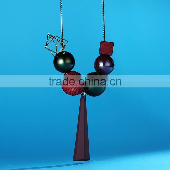 fashion horseshoe strip pendant long necklace square hoop large bead on chain necklace autumn winter long sweater necklace