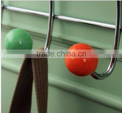 Hot Sale Plastic balls Clothes Hook/Metal Hat Hanger with Screws