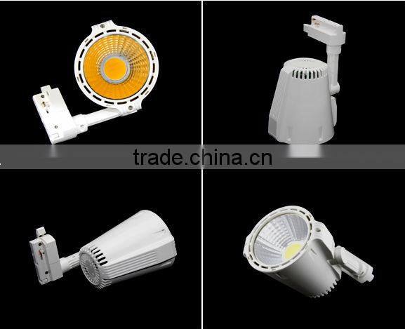 Clothing store led cob track light 30W spotlighting black housing 3 wires 110V Guangzhou factory CE and SAA
