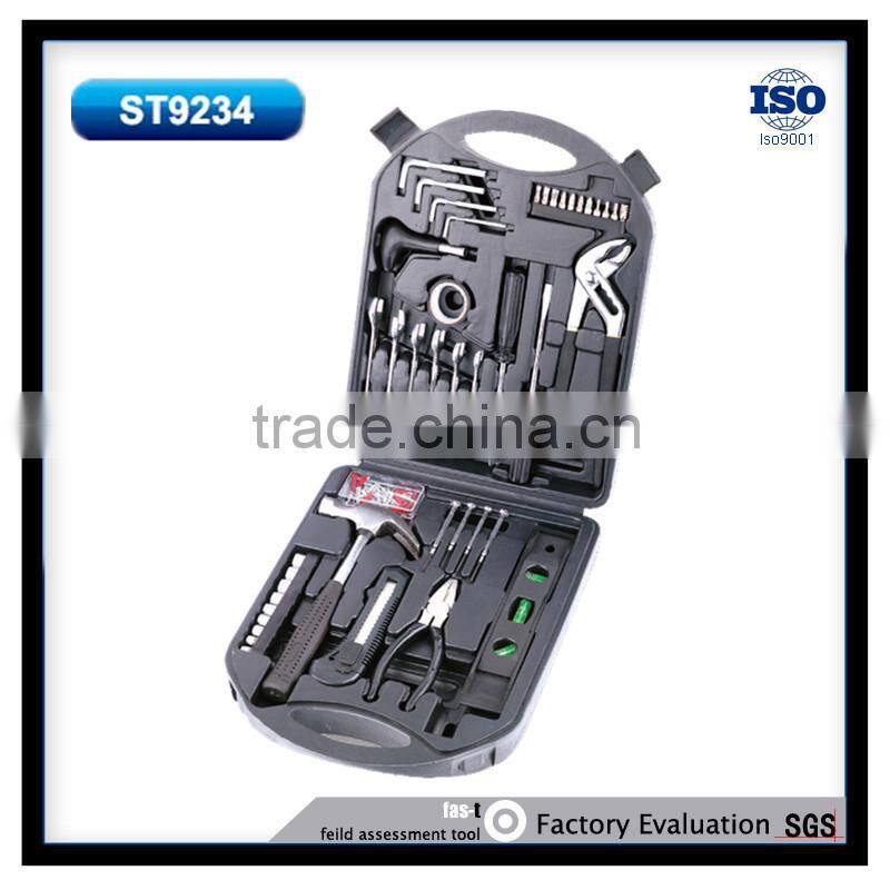 133pcs tool kit with blowing mould case