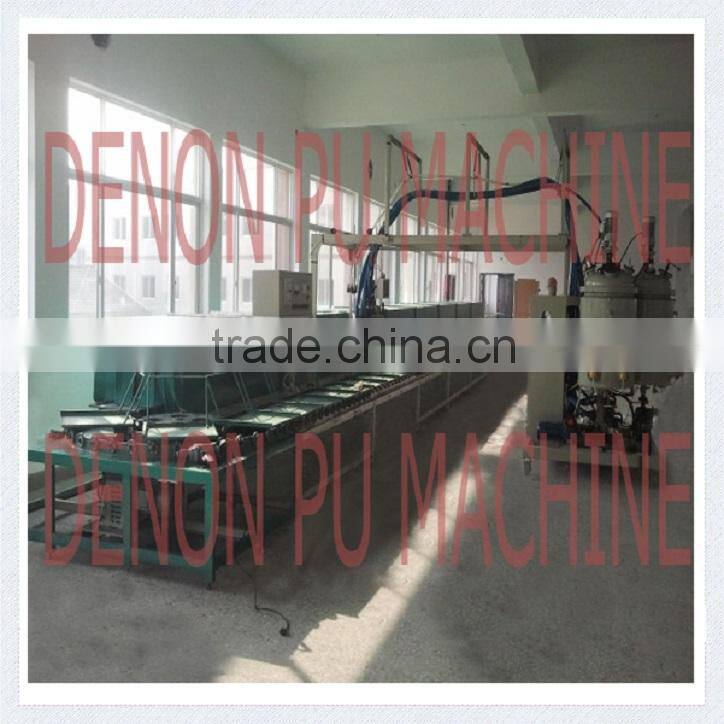 PU Injection Molding Machine
