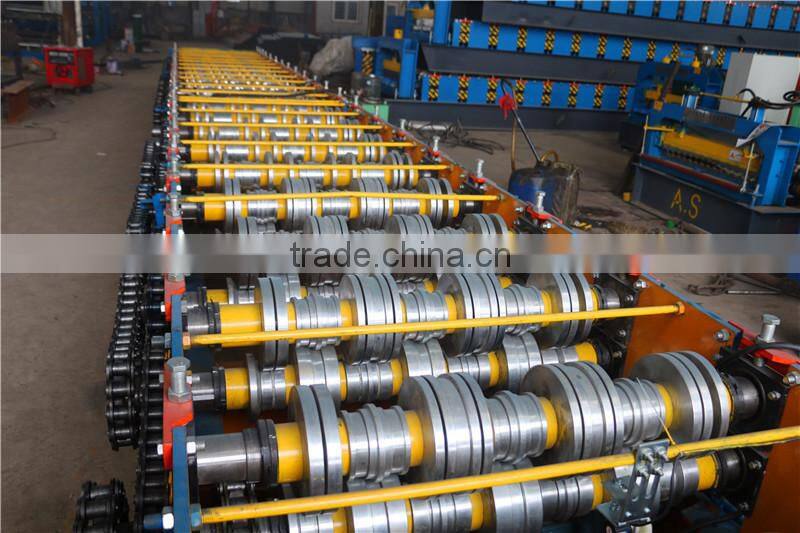 High Quality ZT688 720 Metal Floor Decking Roll Forming Machine