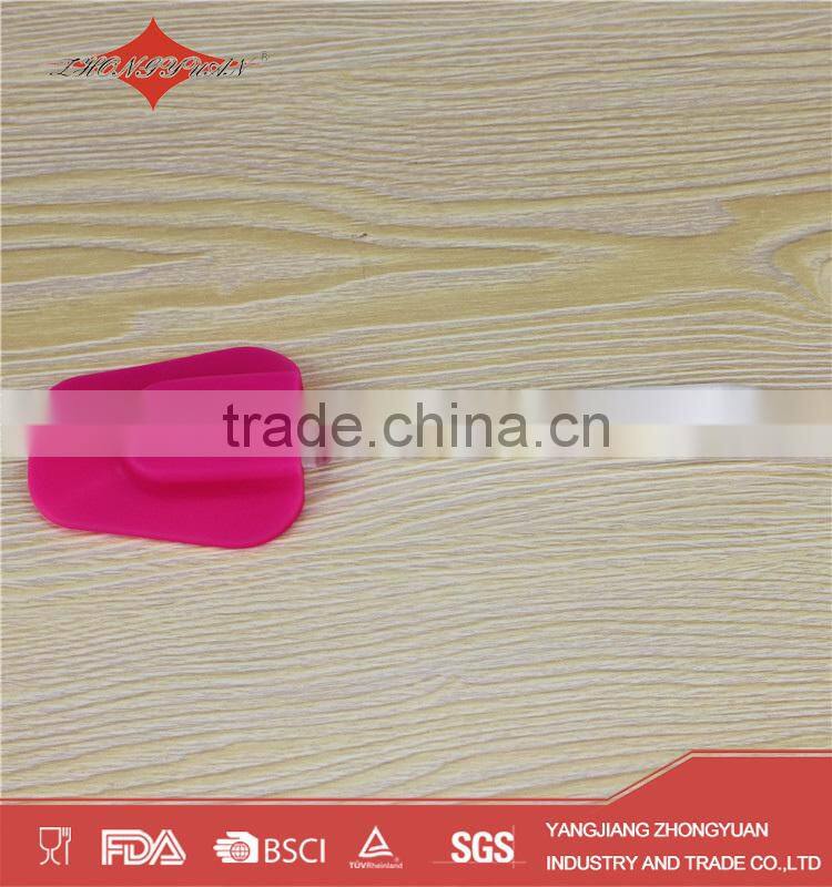 Colorful head design dull polished plastic handle silicone spatula