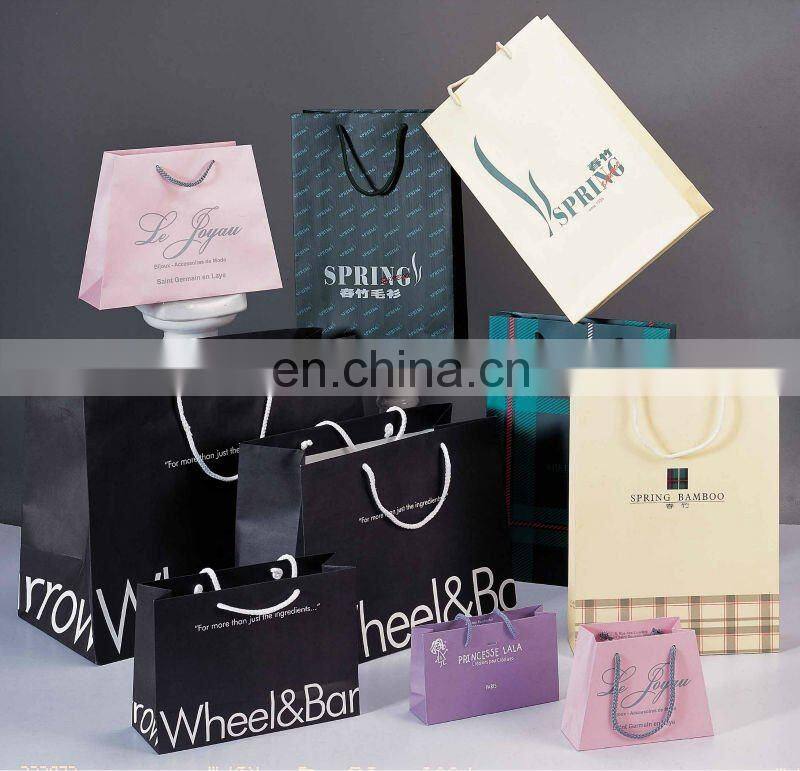 Elegant design reusable paper shopping bag with glossy lamination