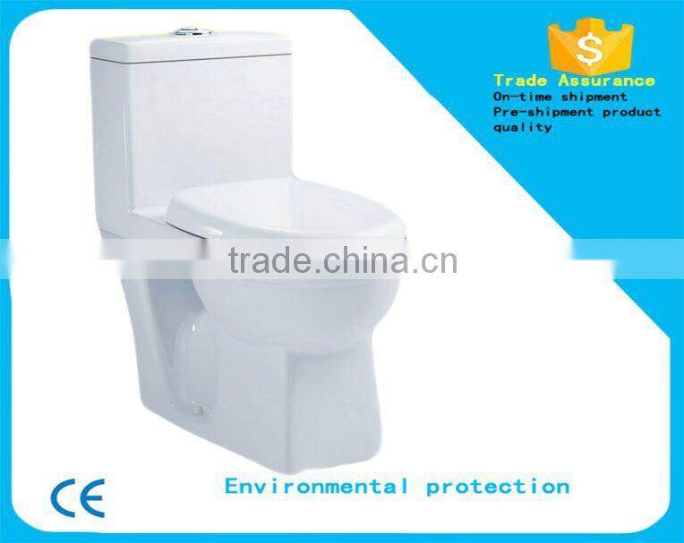 Two Piece Structure and Floor Mounted Installation Type Toilet