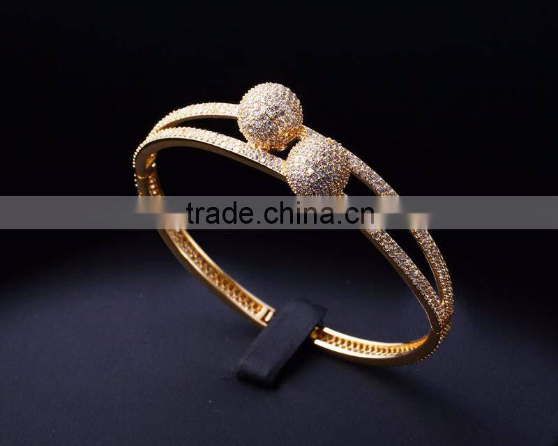 Alibaba Express Wholesale Double Ball Pave Setting CZ Fashion Bangle for Women