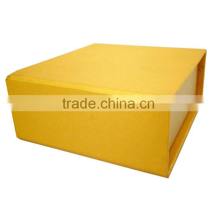 Alibaba Custom Packaging Magnetic Closure Cardboard Paper Gift Box Wholesale