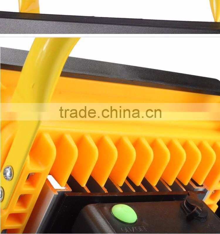 High Quality Waterproof Portable 30W Rechargeable Outdoor Led Flood Light
