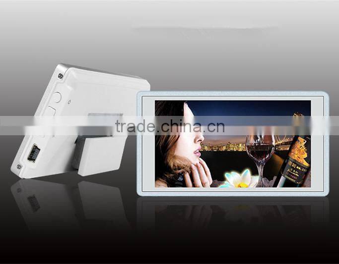 Wearable Video Name Tag W/ Lanyard Video Badge Video Photo Player VNT-1000B 9-11hrs Display 4GB Memory 3'' Screen